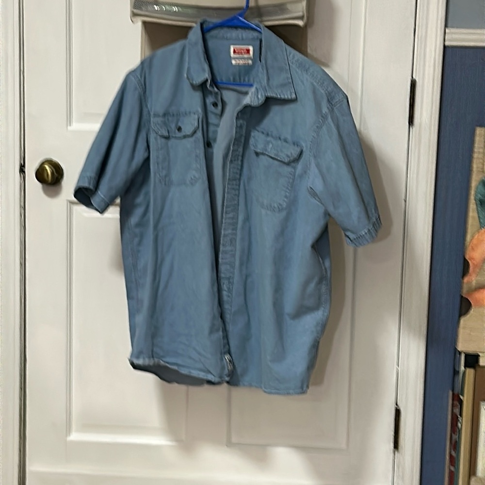 Men’s WRANGLER BLUE JEAN 👕SHIRT  XL